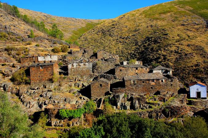 Retiros Regeneradores de Bienestar y Slow Travel en las Sierras de Portugal