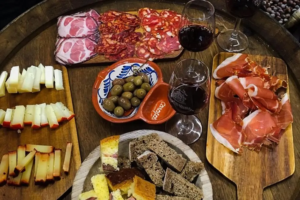 Porto 3-Hour Food and Wine Tasting Tour - 1