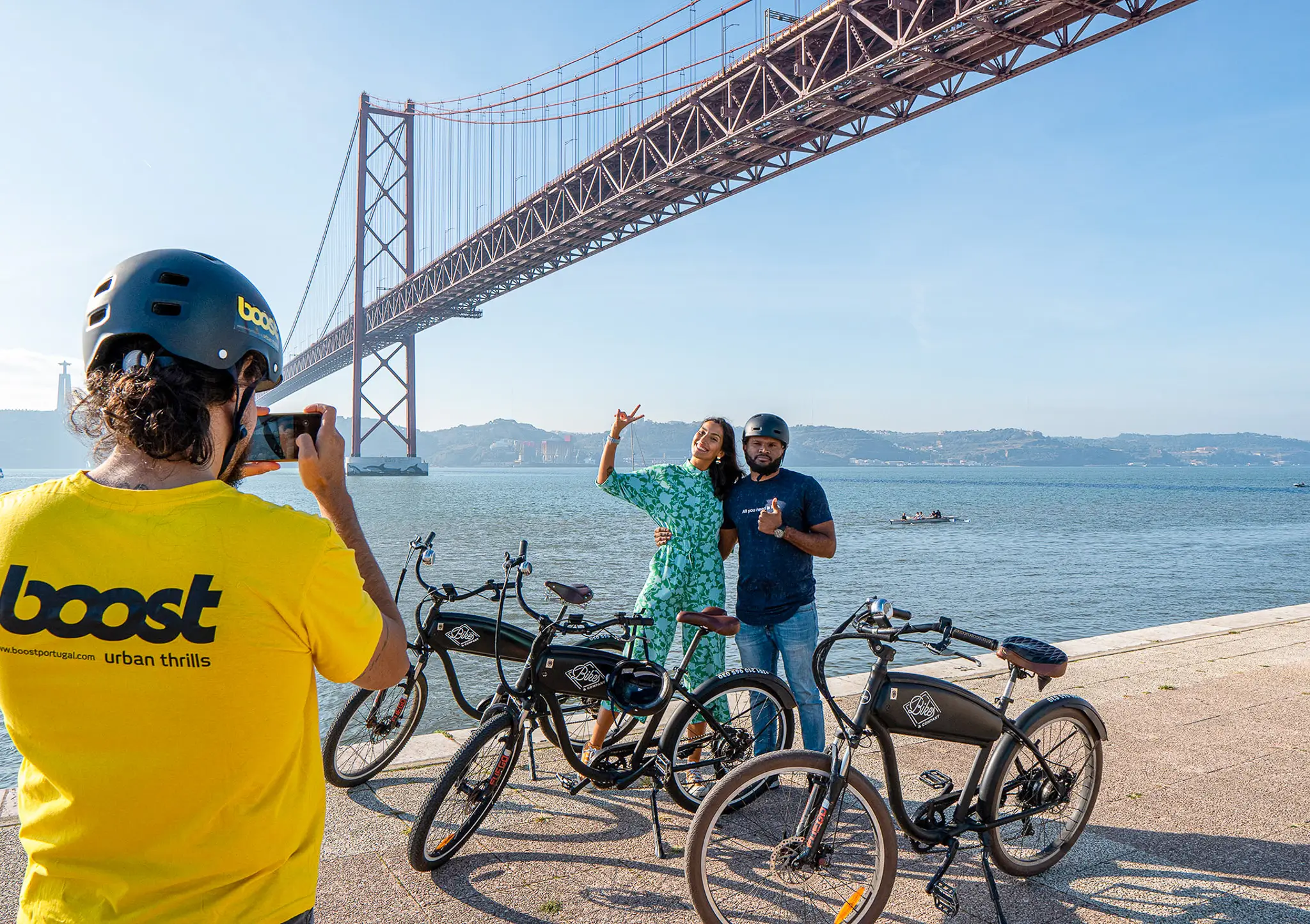 Excursão guiada de bicicleta elétrica em Belém Explore Lisboa à beira rio - 4