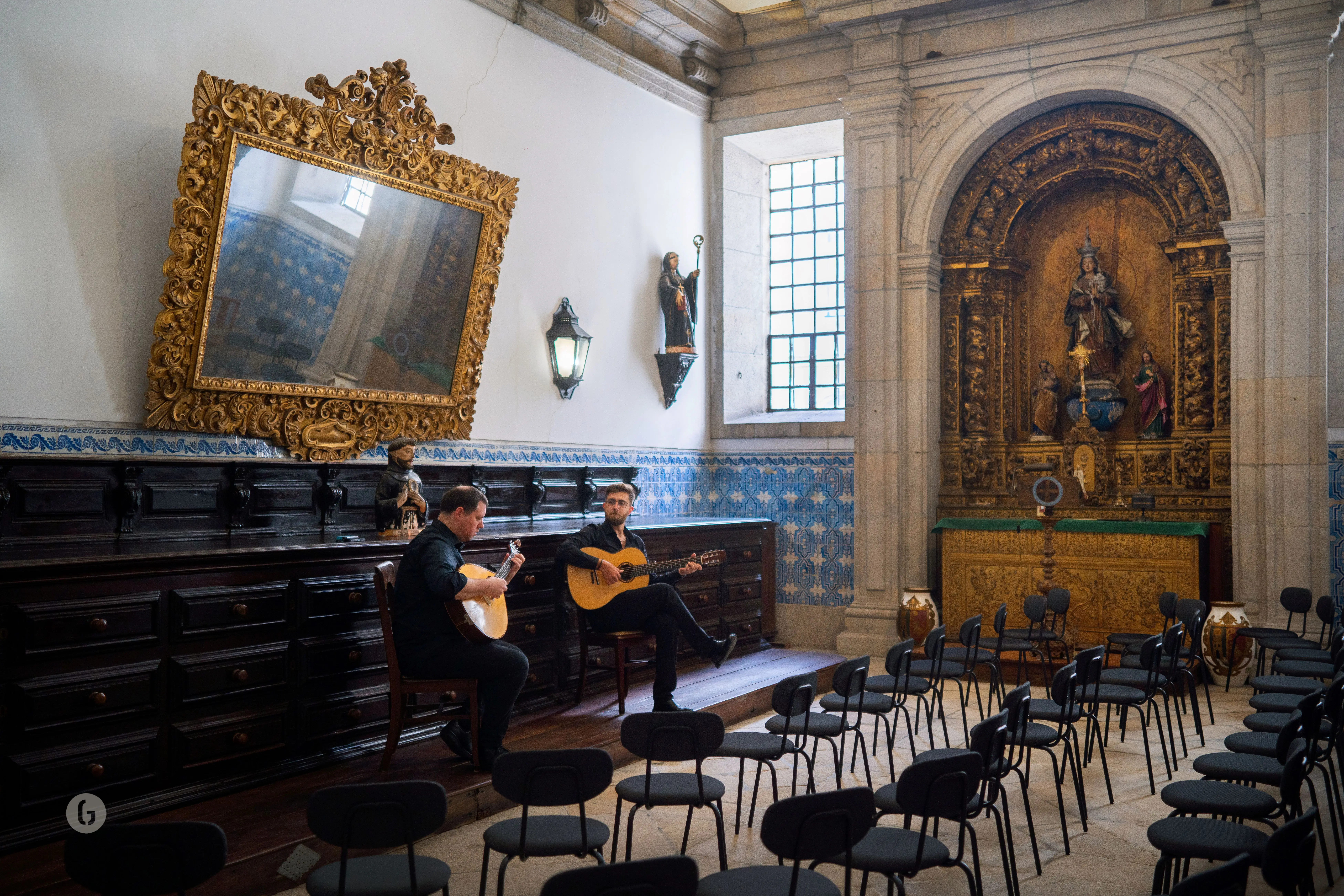 Porto: Fado Show with Guided Tour in a Historic Monastery - 3