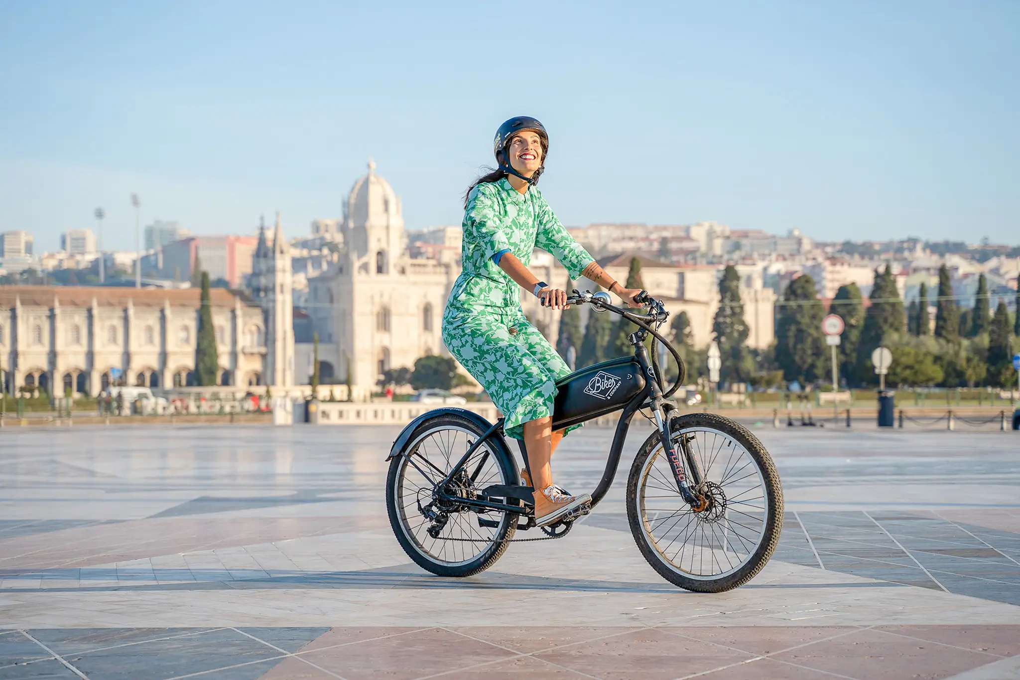 Excursão guiada de bicicleta elétrica em Belém Explore Lisboa à beira rio - 2