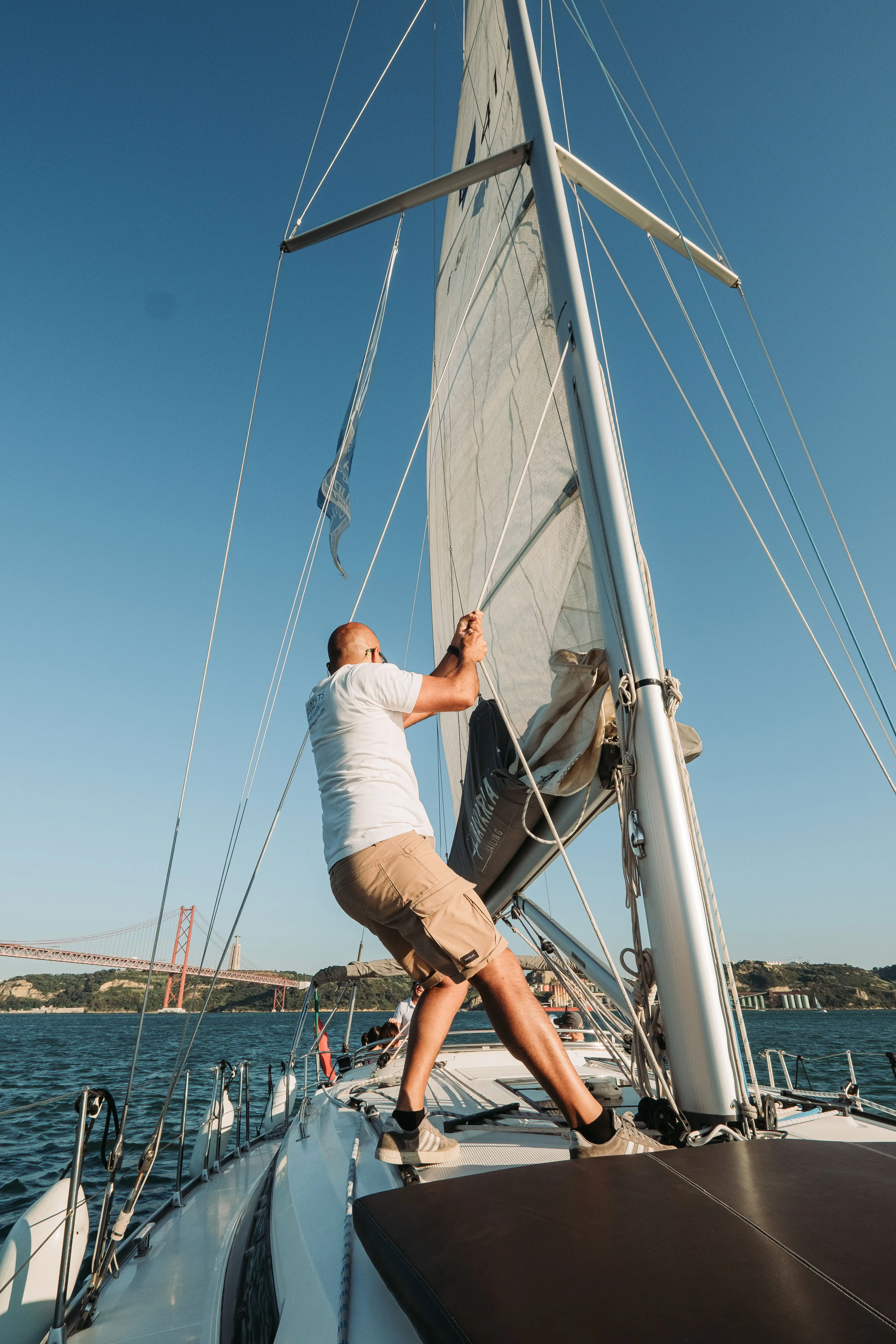 Lisbon Best Sunset Sailing Cruise - 2h Small Group Tour, with a Drink Included - 2