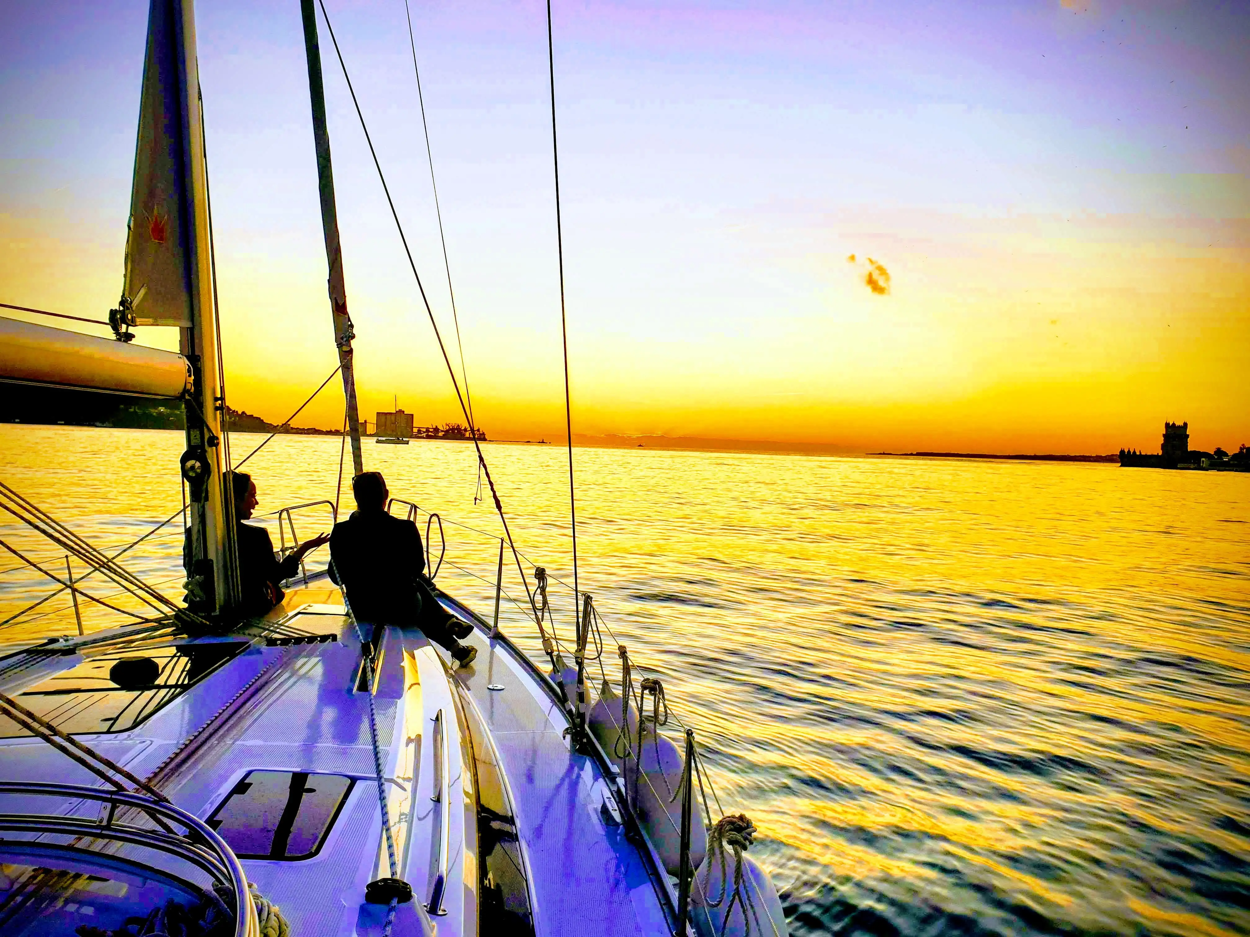 Daytime or Sunset Boat Cruise with History and Wine in Lisbon - 4