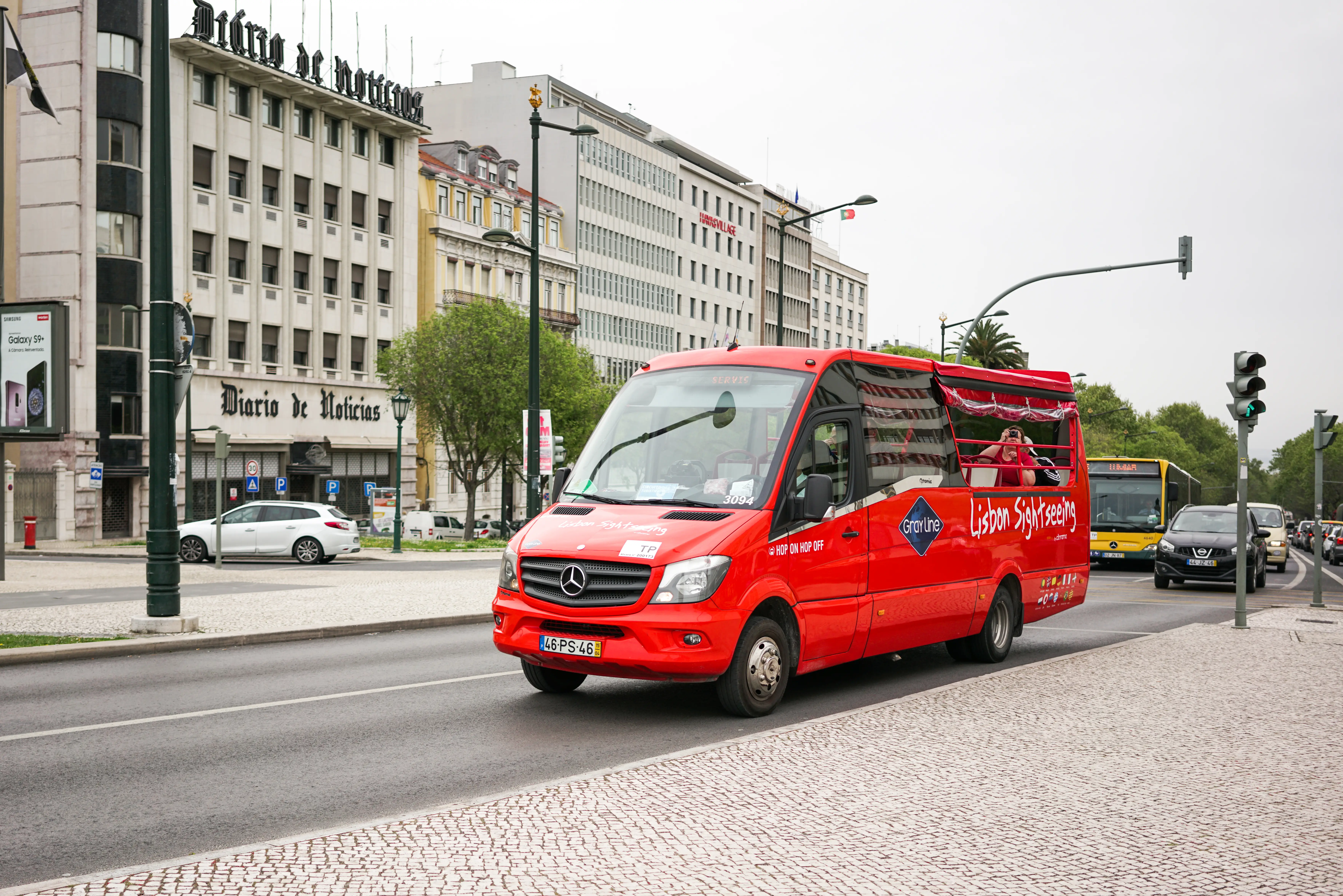 Lisbon Hop On Hop Off 24 Hours - Classic - 7