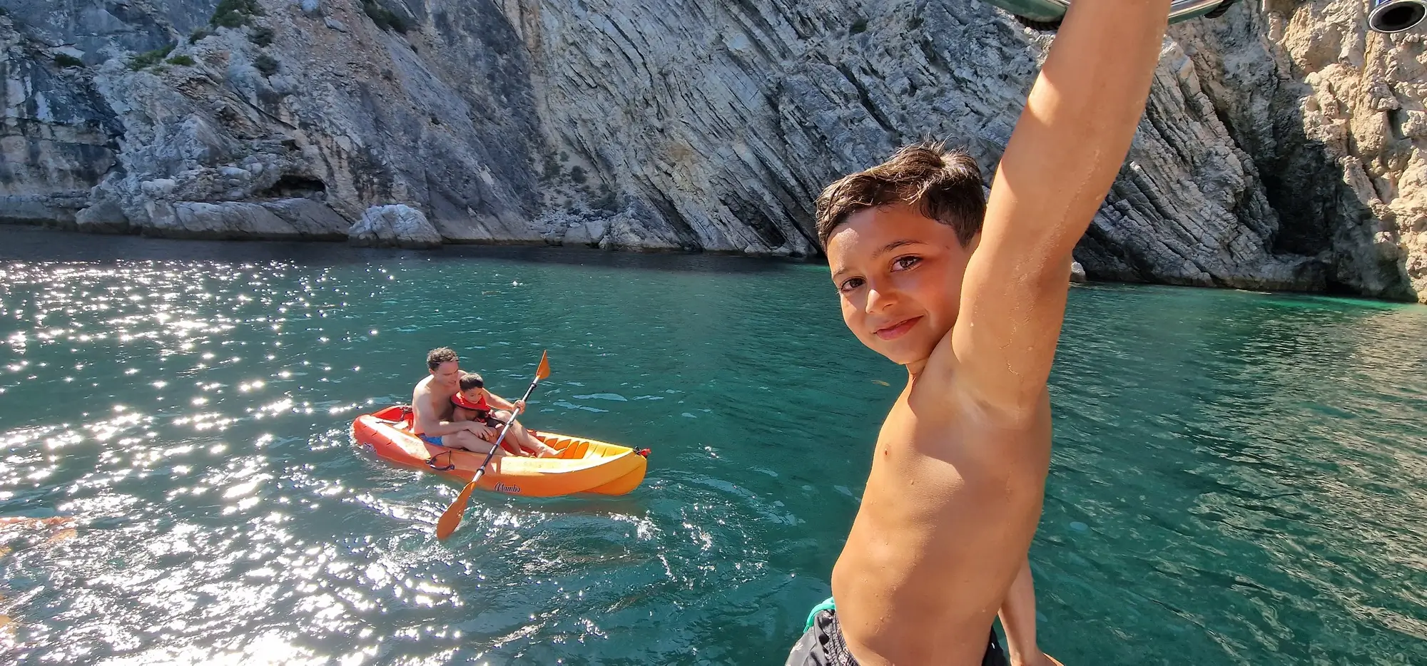 Wild Beaches and Caves Sesimbra Boat Tour - 2