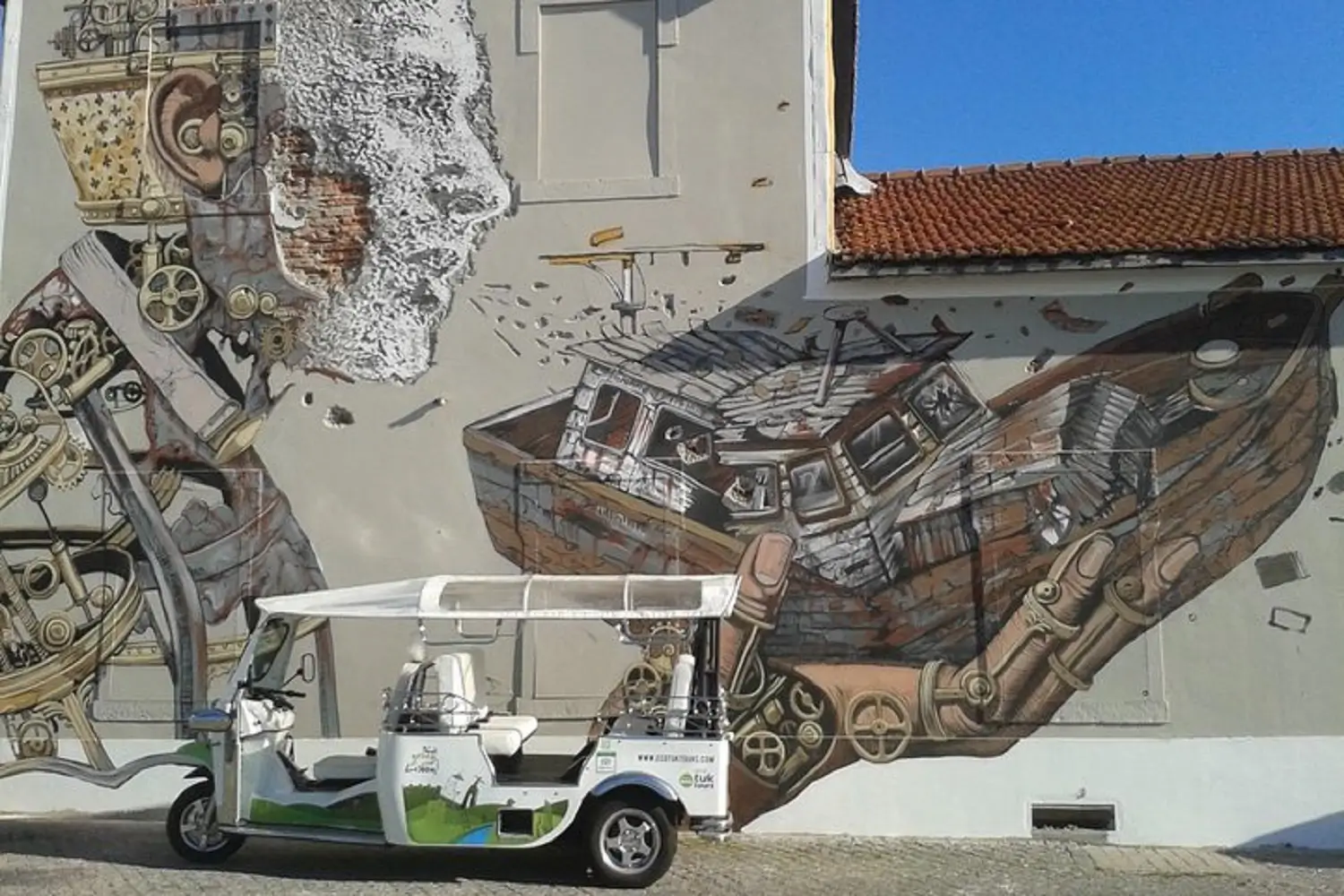 Lisbon: Half Day Sightseeing Tour on a Private Electric Tuk Tuk - 4