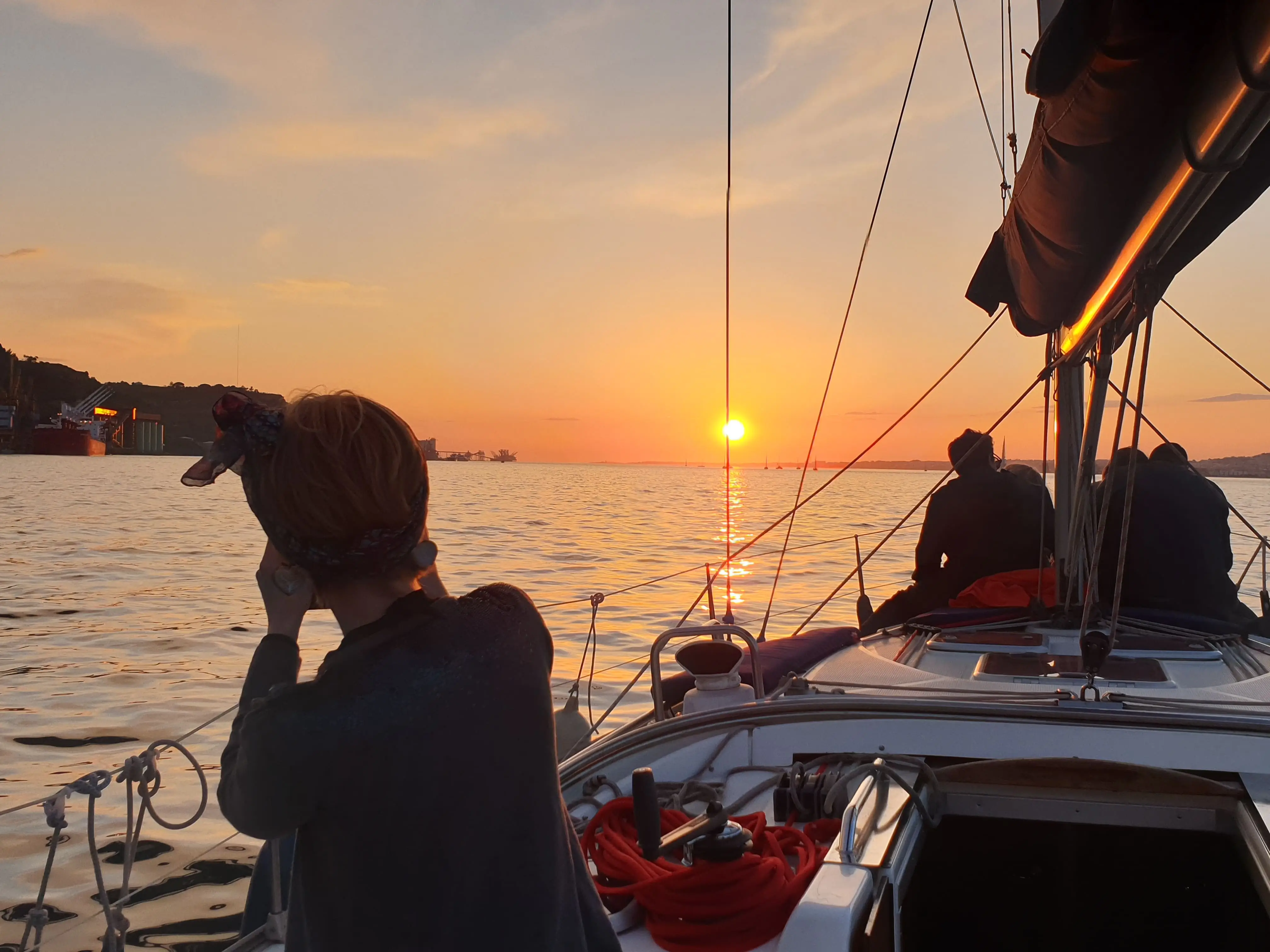 Daytime or Sunset Boat Cruise with History and Wine in Lisbon - 2